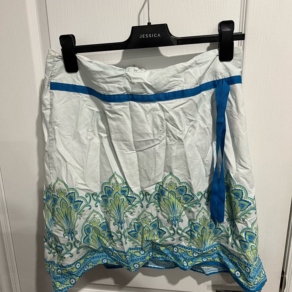 Jessica White and Blue Patterned Skirt